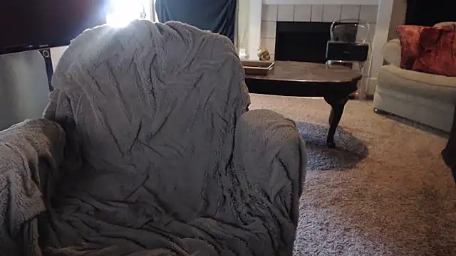 Skyl31 online show from March 2026 08:35:02 PM