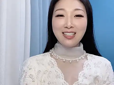 ella55-- online show from November 2025 02:39:02 AM