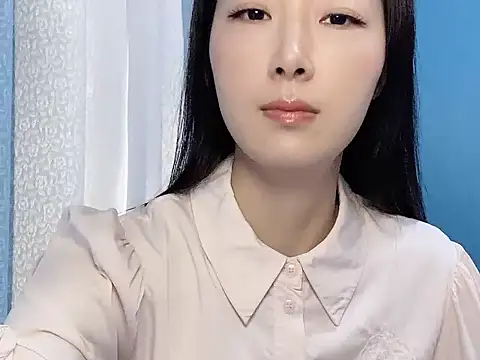 ella55-- online show from November 2025 01:10:02 AM