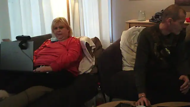 Sylviastar46 online show from November 2025 08:37:01 AM