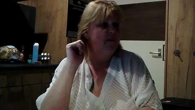 Sylviastar46 online show from March 2026 09:35:02 PM