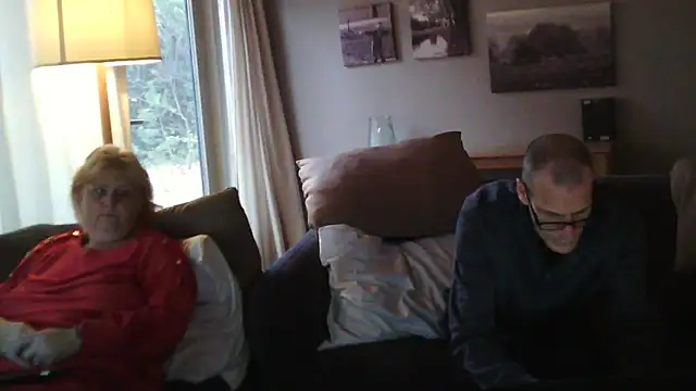 Sylviastar46 online show from November 2025 08:25:01 AM