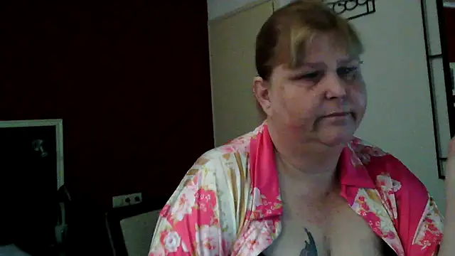 Sylviastar46 online show from May 2026 08:10:02 AM