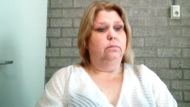 Sylviastar46 online show from March 2026 09:38:02 AM