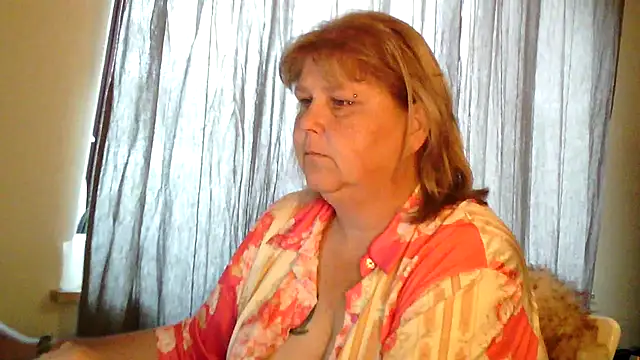 Sylviastar46 online show from June 2026 07:50:02 AM