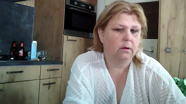 Sylviastar46 online show from March 2026 08:26:33 AM