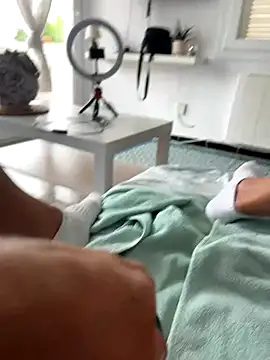 Snapshot of HeavenNHellCock chatting on October 2025 09:29:01 AM HeavenNHellCock online show from October 2025 09:29:01 AM