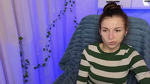 Ulyanix online show from November 2025 04:45:02 AM