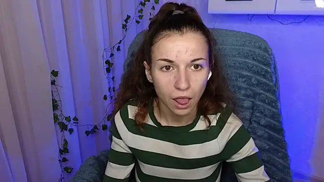 Ulyanix online show from November 2025 04:56:02 AM