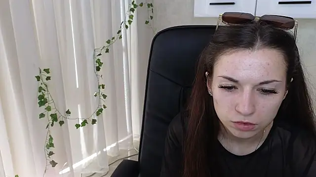 Ulyanix online show from March 2026 09:02:02 AM