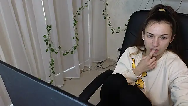 Ulyanix online show from March 2026 05:04:01 AM