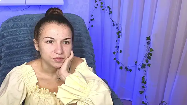 Ulyanix online show from November 2025 05:08:02 AM