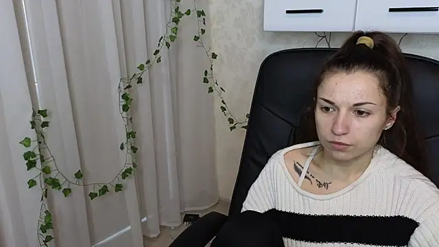 Ulyanix online show from March 2026 04:52:02 AM