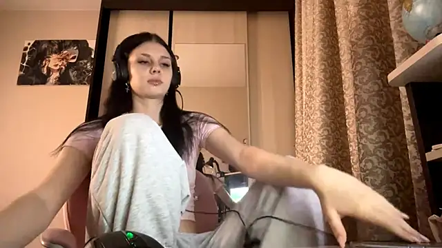 Snapshot of AnGallo chatting on November 2025 07:06:01 PM AnGallo online show from November 2025 07:06:01 PM