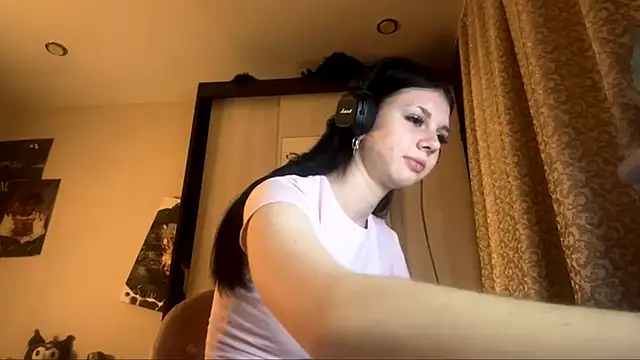 Snapshot of AnGallo chatting on November 2025 06:12:01 PM AnGallo online show from November 2025 06:12:01 PM