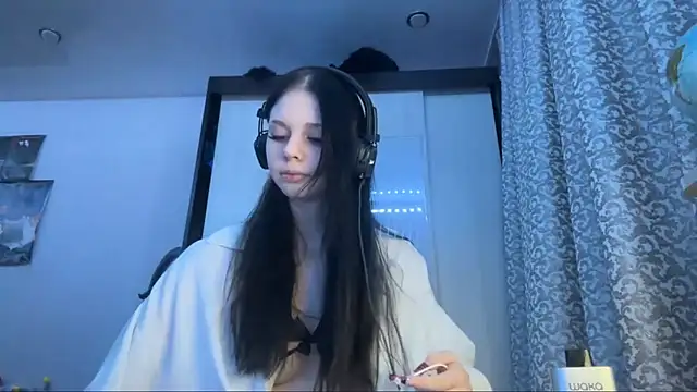 Snapshot of AnGallo chatting on December 2025 09:30:02 PM AnGallo online show from December 2025 09:30:02 PM