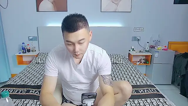 Snapshot of xiao8787 chatting on November 2025 12:21:02 PM xiao8787 online show from November 2025 12:21:02 PM