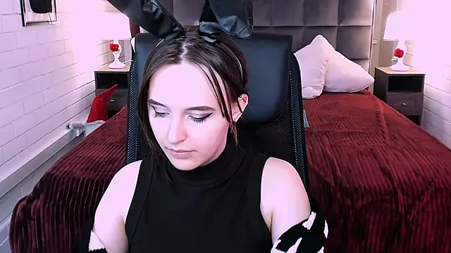 IreneBailey online show from November 2025 09:19:02 AM