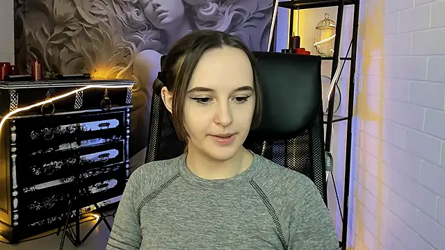 IreneBailey online show from November 2025 09:13:02 AM