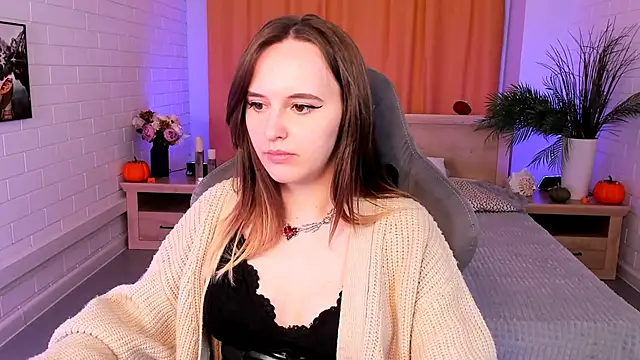 Snapshot of IreneBailey chatting on October 2025 01:43:01 PM IreneBailey online show from October 2025 01:43:01 PM