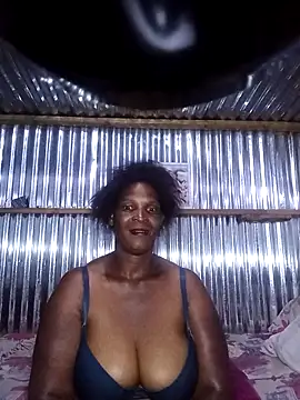 Snapshot of BLACKMALF chatting on January 2026 06:56:02 PM BLACKMALF online show from January 2026 06:56:02 PM