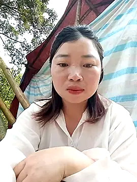 julybe online show from April 2026 07:59:01 AM