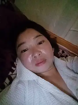 Snapshot of julybe chatting on June 2026 04:12:02 AM julybe online show from June 2026 04:12:02 AM