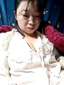 julybe online show from December 2025 03:50:02 PM