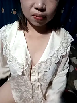 julybe online show from November 2025 12:20:01 PM