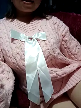 julybe online show from December 2025 02:10:01 PM