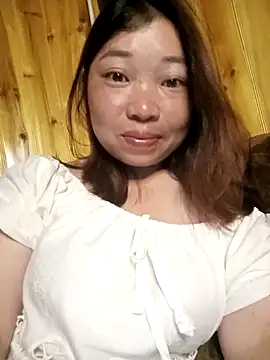 julybe online show from May 2026 03:28:01 PM