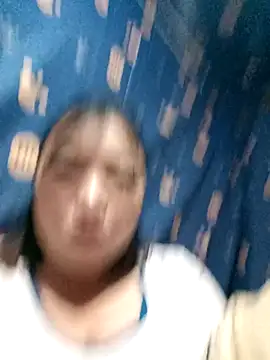 julybe online show from November 2025 06:14:02 AM