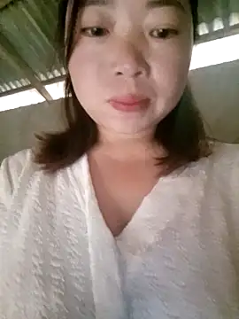 julybe online show from April 2026 11:55:02 PM