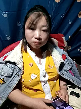 julybe online show from November 2025 02:06:01 PM