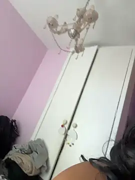 Snapshot of kennedylorel chatting on November 2025 01:23:02 PM kennedylorel online show from November 2025 01:23:02 PM