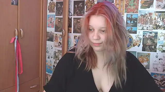 Snapshot of FoxPlayXX chatting on July 2026 05:25:01 AM FoxPlayXX online show from July 2026 05:25:01 AM