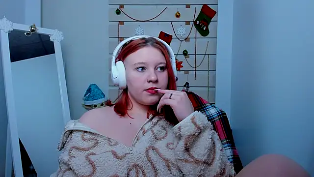 Snapshot of FoxPlayXX chatting on December 2025 08:04:02 PM FoxPlayXX online show from December 2025 08:04:02 PM