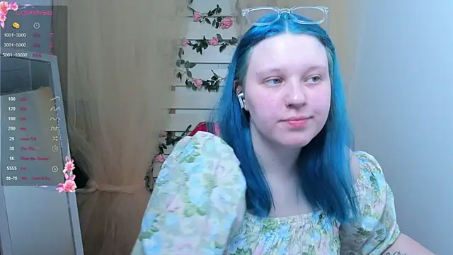 FoxPlayXX online show from May 2026 12:20:01 PM