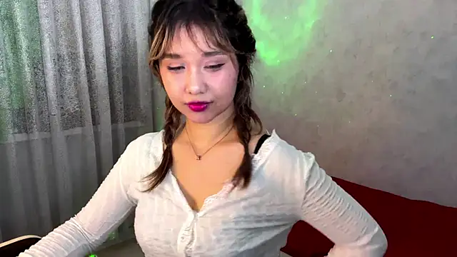 Snapshot of LovelyLara chatting on November 2025 06:08:02 PM LovelyLara online show from November 2025 06:08:02 PM