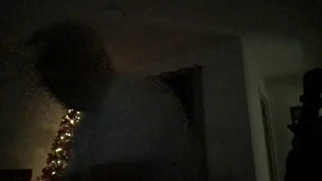 ezrah23 online show from December 2025 05:50:02 PM