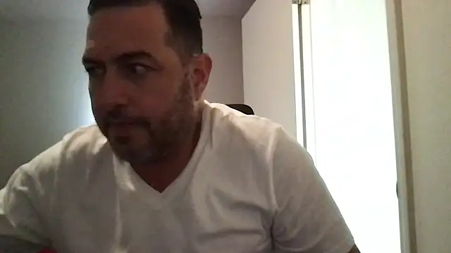 ezrah23 online show from November 2025 05:24:01 PM