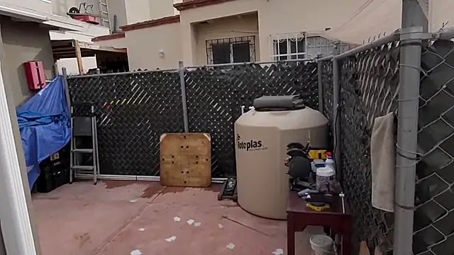 ezrah23 online show from February 2026 05:12:02 PM