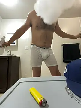 ezrah23 online show from January 2026 10:47:01 PM