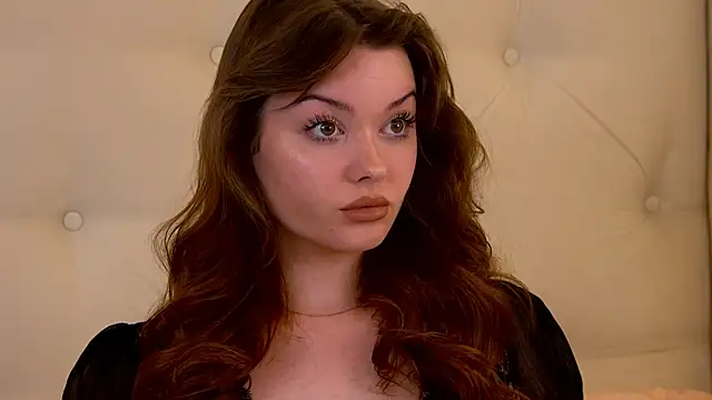 Snapshot of VickiBanx chatting on October 2025 07:17:02 AM VickiBanx online show from October 2025 07:17:02 AM