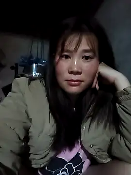 Snapshot of -Lana-123 chatting on December 2025 10:43:02 PM -Lana-123 online show from December 2025 10:43:02 PM