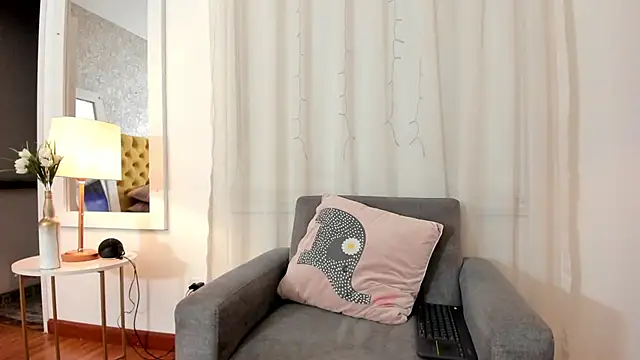 LahanaKimish online show from November 2025 01:09:01 AM