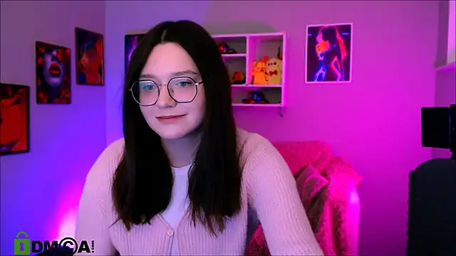 lisa dark  online show from May 2026 07:30:01 PM