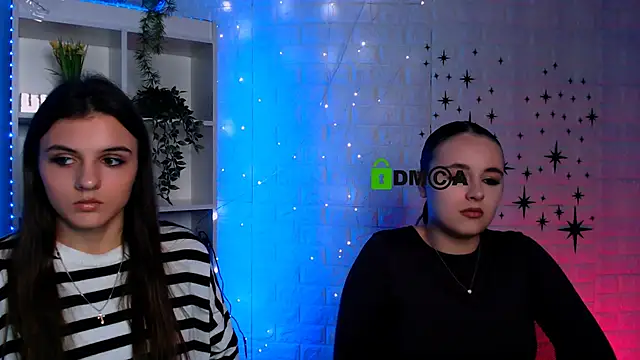 lisa dark  online show from November 2025 10:51:02 AM