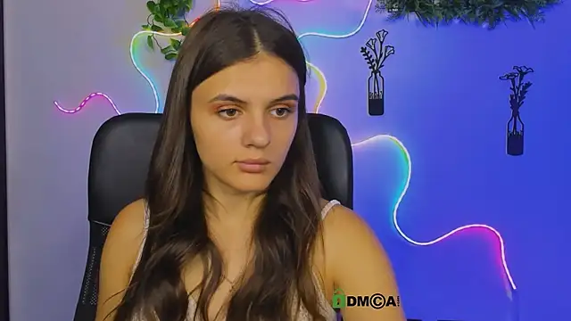 lisa dark  online show from July 2026 09:30:01 AM