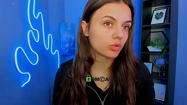 lisa dark  online show from June 2026 09:53:01 AM
